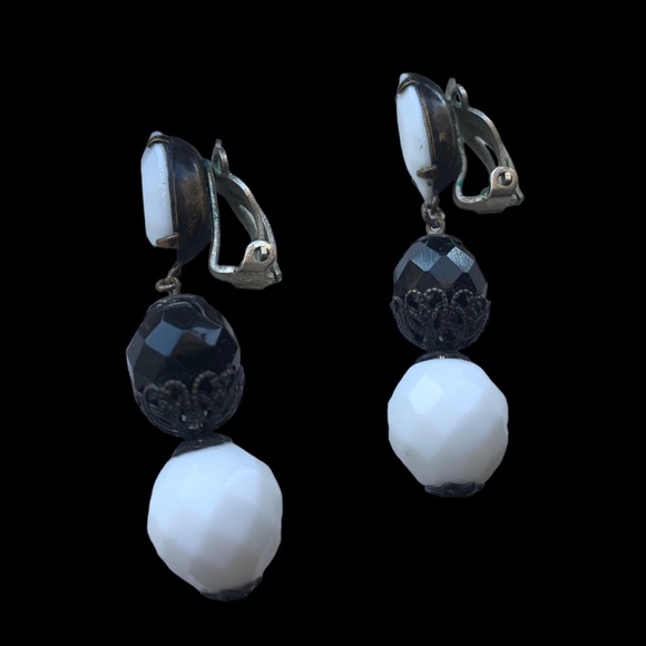 Vintage LEVI SEGAL California 1950’s Era Glass Clip On Earrings Women’s Jewelry - Picture 4 of 7